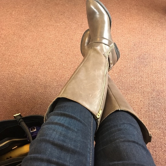 Boots - Picture 2 of 3